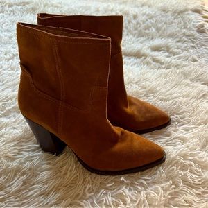 Women’s Dolce Vita Suede Leather Boots size 10